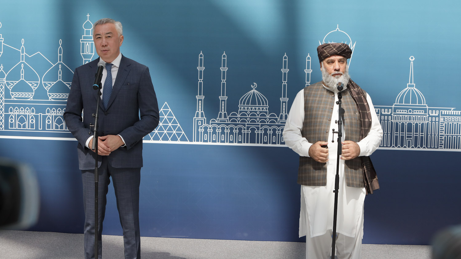 Казахстан и Пакистан открывают транзитный маршрут